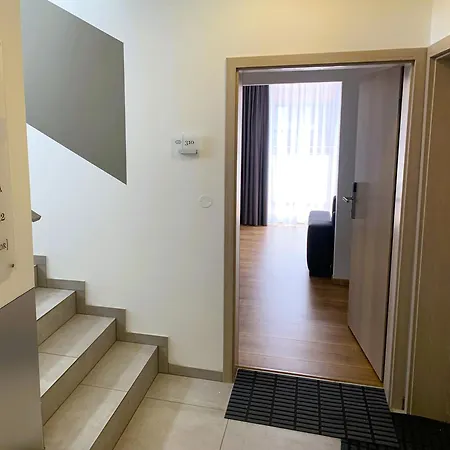 Dolfi, Apartmán Senec