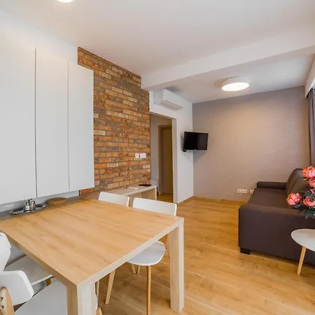 Dolfi, Apartmán
